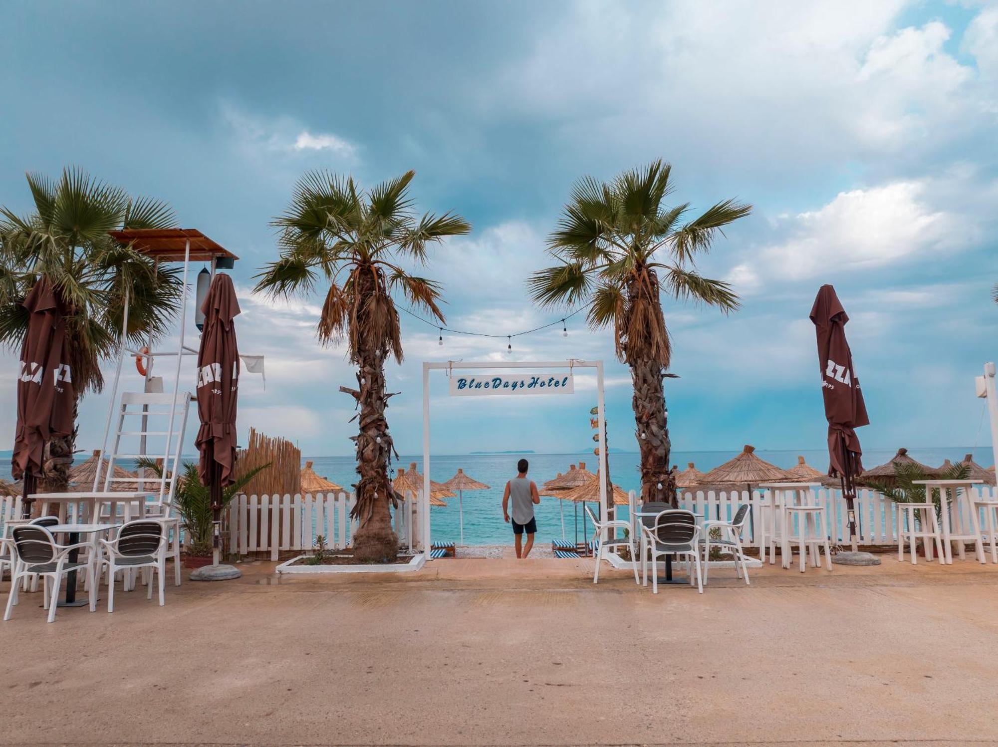 Blue Days Hotel 3*